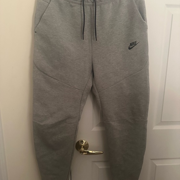 Men Black &Yellow Tie dye sweatshirt size L - Picture 2 of 2